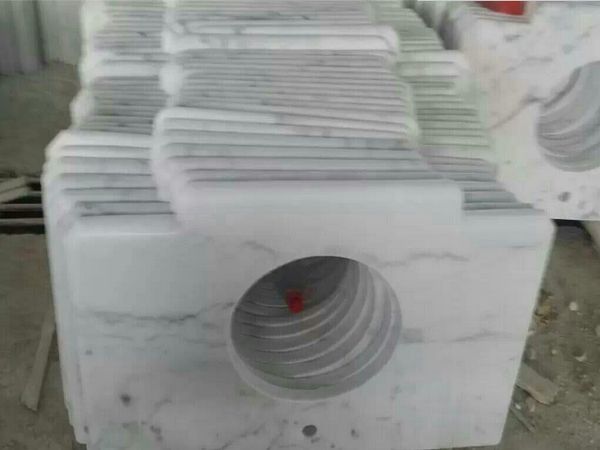 White marble vanity top with bullnose edge White marble vanity top with bullnose edge